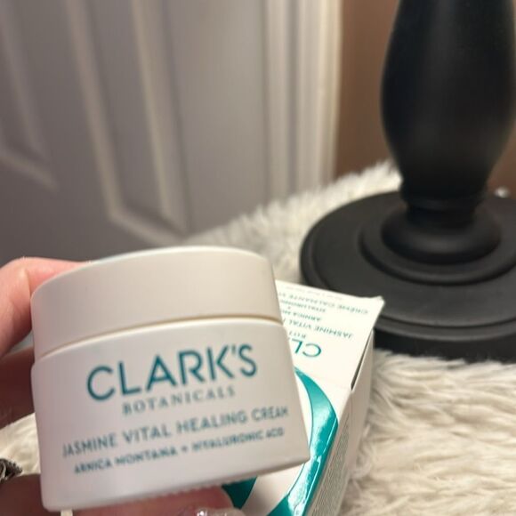 Clark’s Botanicals Jasmine Vital healing  Creme’BNIB full-size - Picture 3 of 5